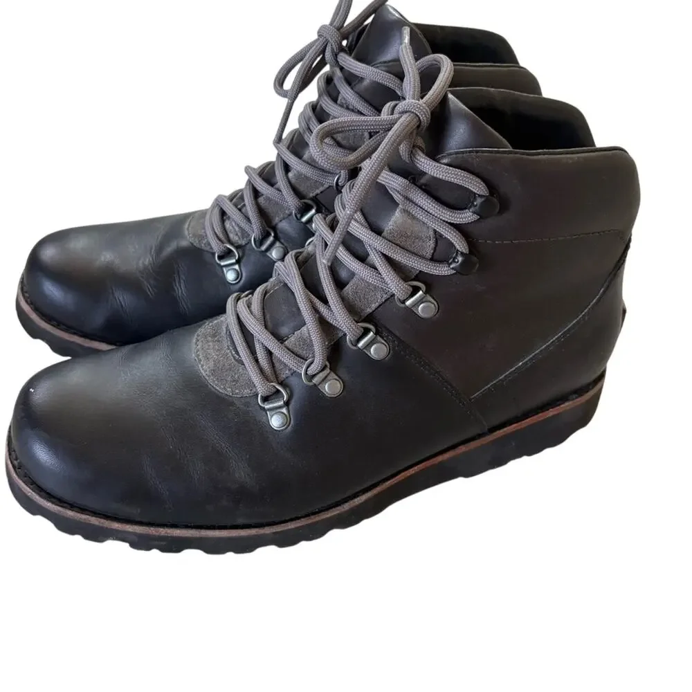 UGG Hafstein Men's boots size 10